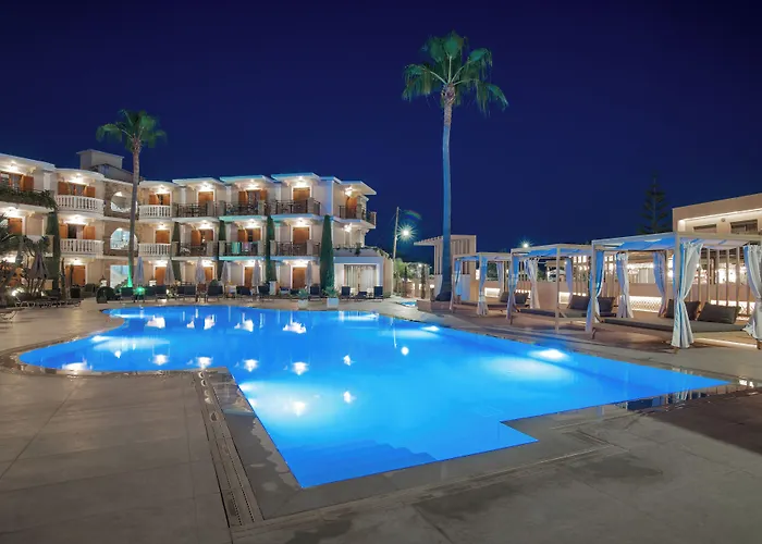 Plaza Pallas Aparthotel 4*