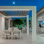 Plaza Pallas 4*