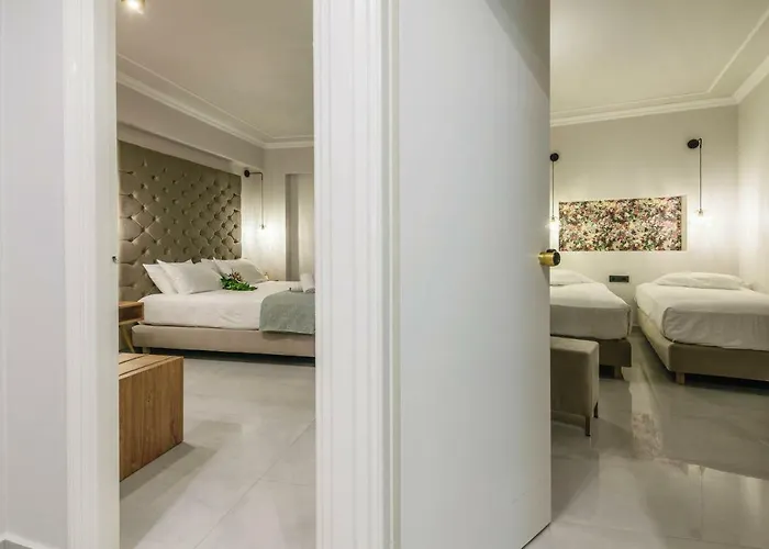 Aparthotel Plaza Pallas 4*