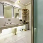 Plaza Pallas 4*