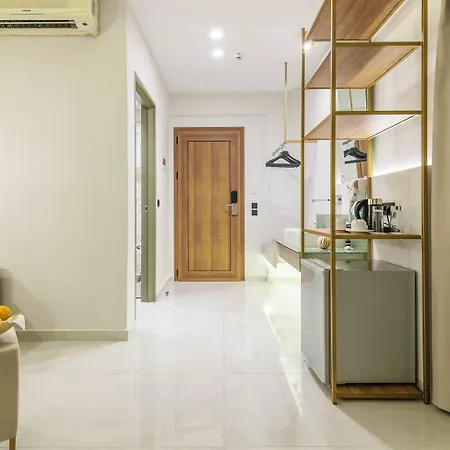 Plaza Pallas 아파트호텔 4*
