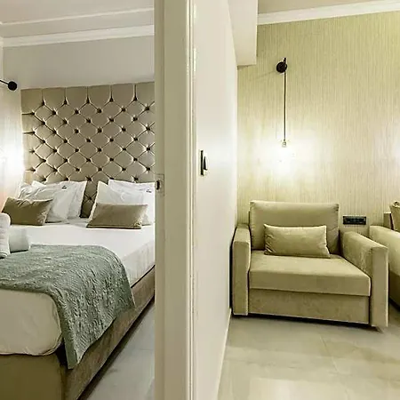 Lejlighedshotel Plaza Pallas 4*