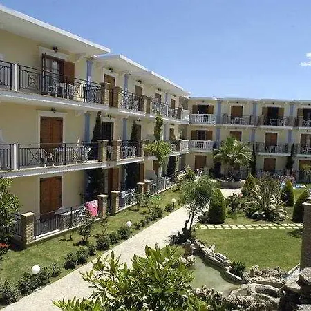 Plaza Pallas 4* 티실리비