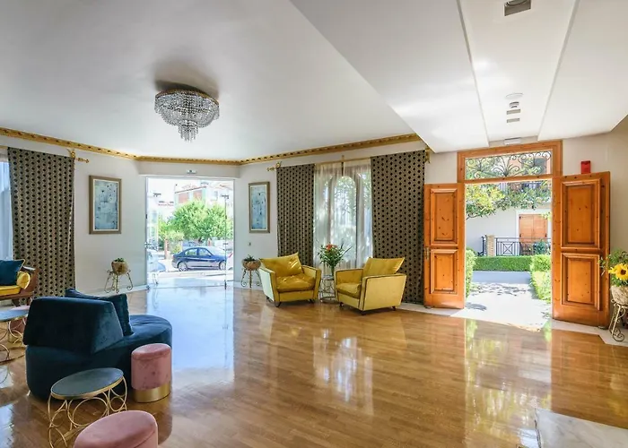 Plaza Pallas Apartmanhotel Ciliví
