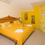 Plaza Pallas Apartmanhotel