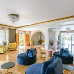 Apartmanhotel Plaza Pallas 4*