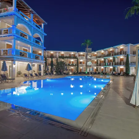 Lägenhetshotell Plaza Pallas 4*