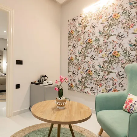 Lägenhetshotell Plaza Pallas 4*