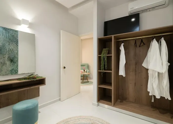 Aparthotel Plaza Pallas