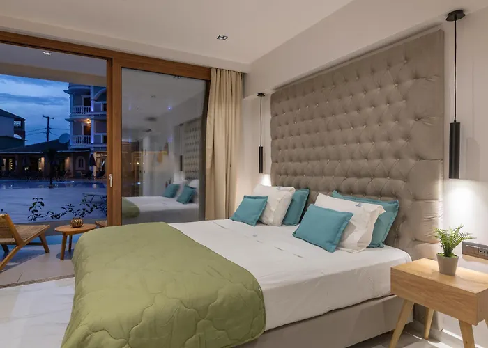 Plaza Pallas Aparthotel 4*