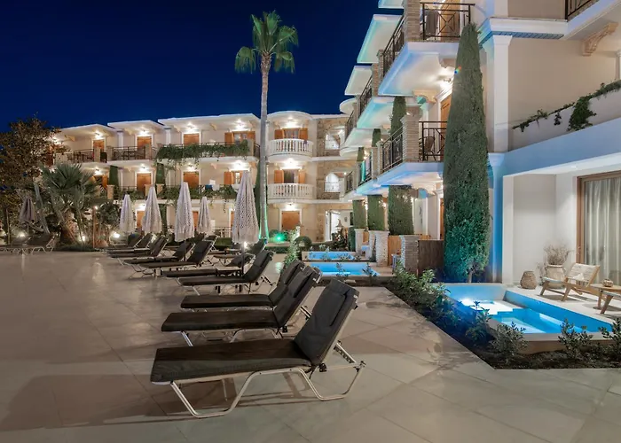 Plaza Pallas Aparthotel 4*