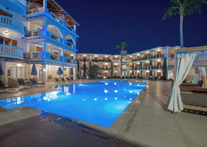 Aparthotel Plaza Pallas 4*